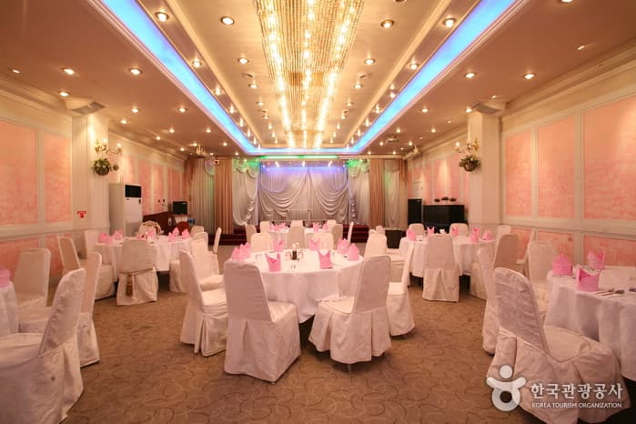 충북 충주시_충주그랜드관광호텔_부대시설(연회장)