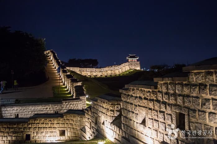 경기_수원_달빛 아래 누리는 고궁의 정취, 수원 화성행궁_09