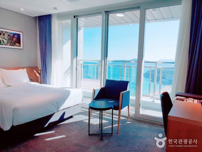 부산_라비드아틀란호텔_코너디럭스 오션 더블 3