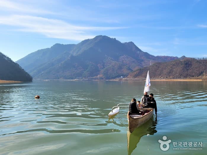 キングカヌー渡し場(킹카누 나루터)