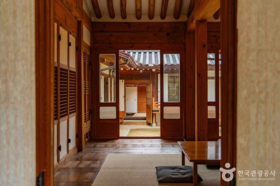 필운동 홍건익 가옥