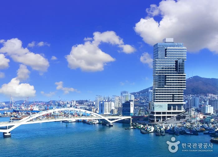 樂華玆飯店 (라발스호텔)