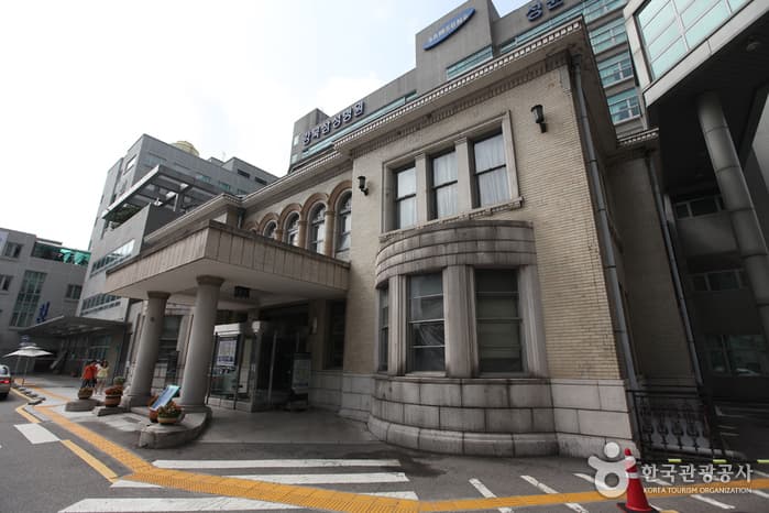 ソウル京橋荘(서울 경교장)