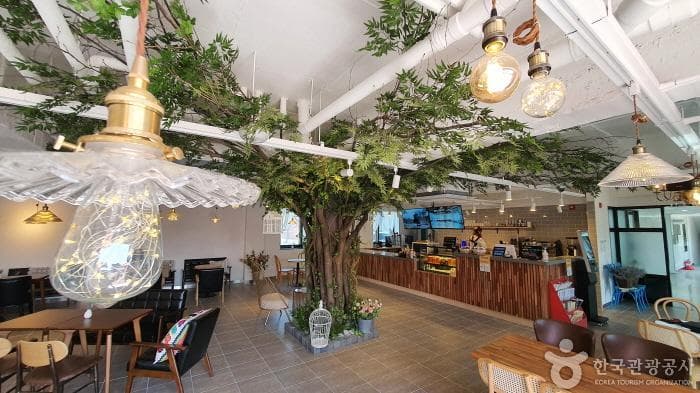 충북_엽연초하우스_카페9