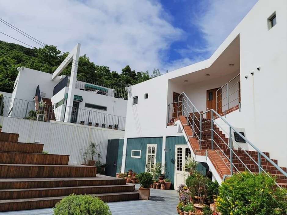 Mung Hit (멍때림)