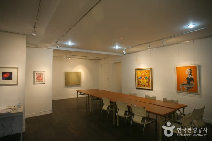 갤러리정 내부05