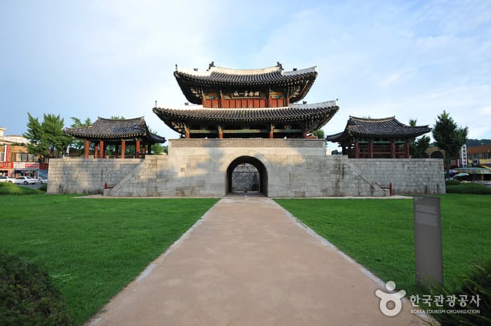 Puerta Pungnammun de Jeonju (전주 풍남문)