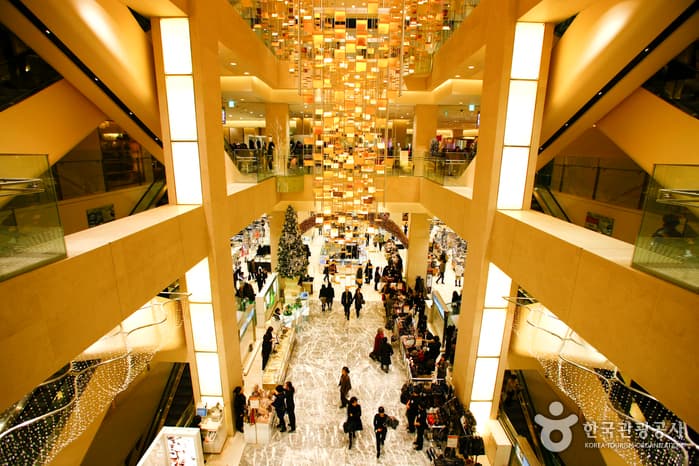 Tiendas Departamentales SHINSEGAE Myeongdong (Casa Central) (신세계백화점 (본점))