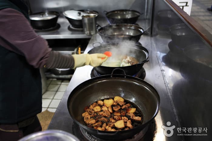 경북_안동_안동시장찜닭골목03