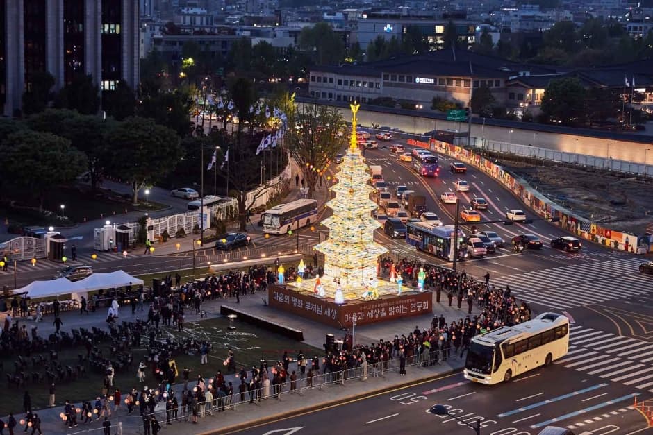 燃灯会(연등회)