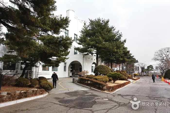 Bibliothèque de Jeongdok (정독도서관)