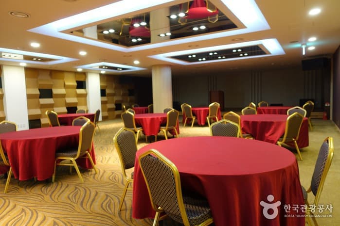 숙박_전북_석정레져주식회사 석정힐_연회장
