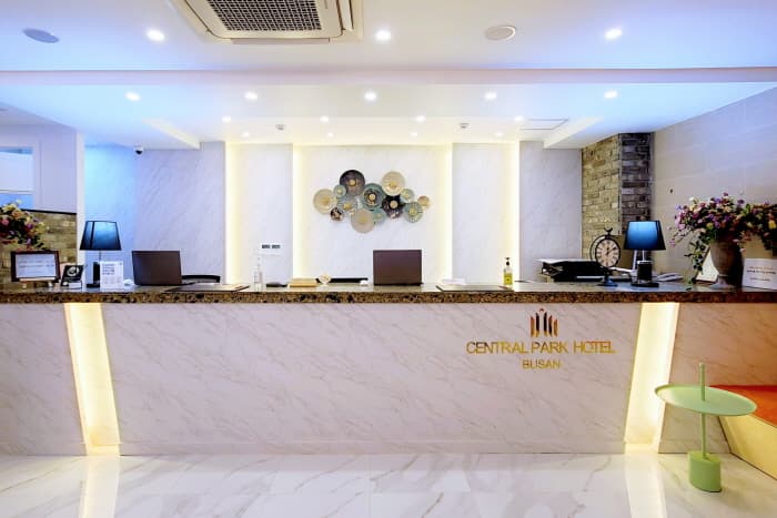 부산_중구_센트럴파크 호텔_리셉션