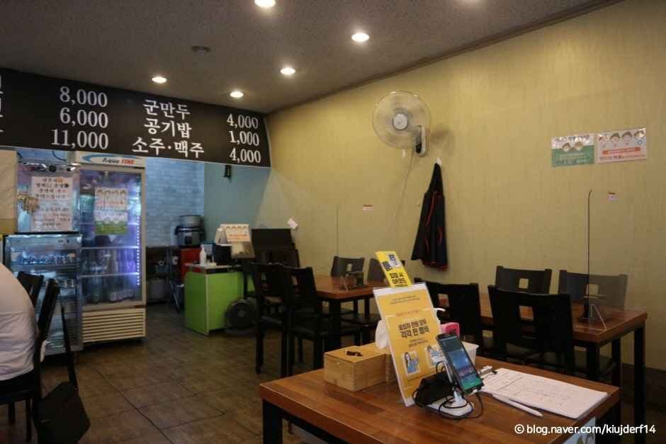 세종시_조치원짬뽕_내부