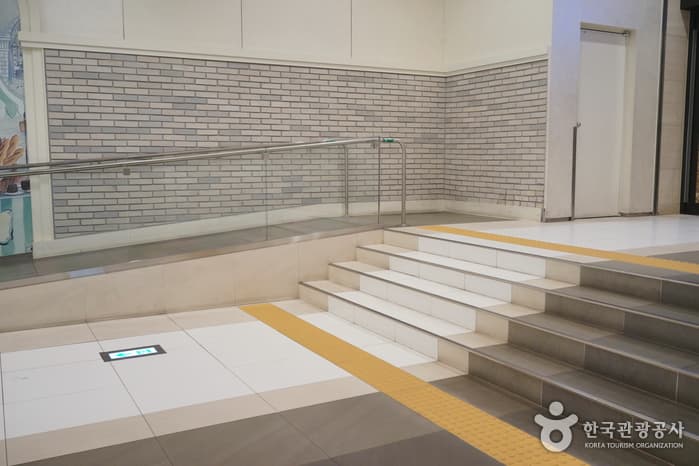 무장애_서울_센트럴시티05