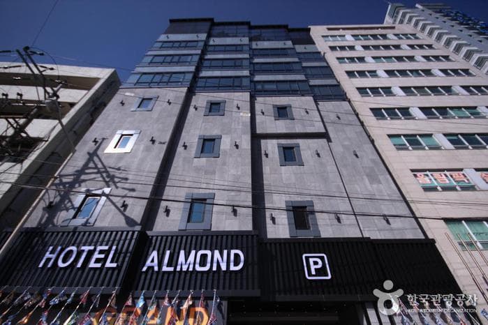 Almond Hotel / 아몬드호텔