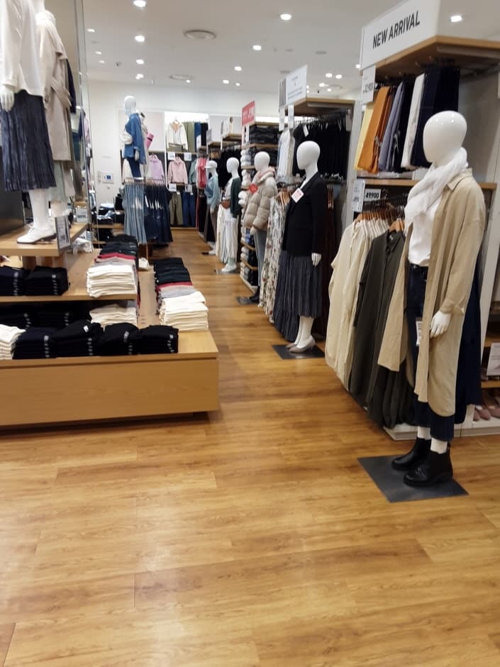 유니클로 롯데동부산_3