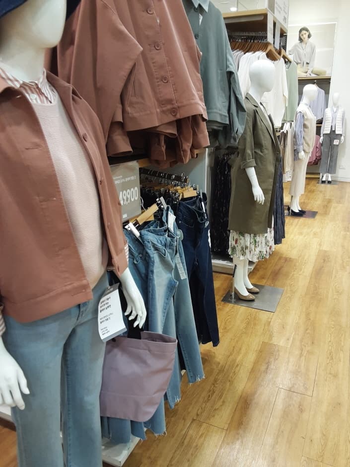 유니클로 롯데동부산_4