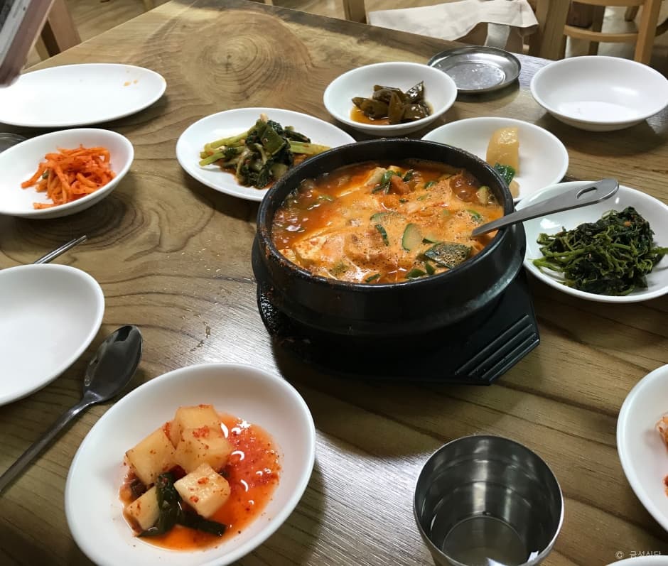 경기도_용인시_금성식당_상차림