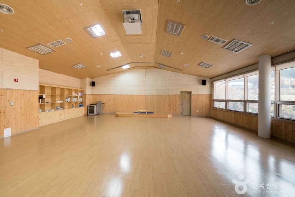 Центр профилактики и контроля экологически обусловленных заболеваний провинции Чолла-намдо (전남권 환경성질환 예방관리센터)