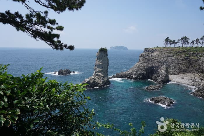 Скала Ведольге (외돌개(제주))