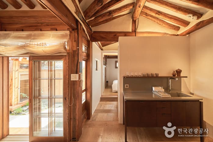 서울_스테이데이오프_ 방 2