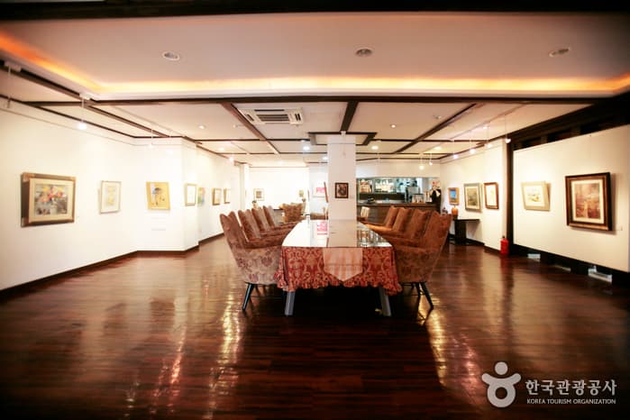 전남 장성군_백양관광호텔_부대시설(갤러리)_1