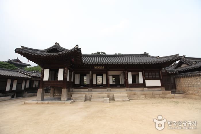 Nakseonjae (낙선재)