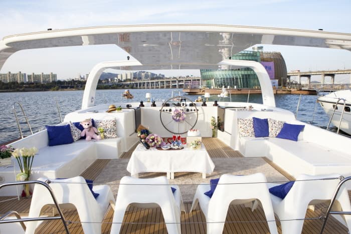 골든블루마리나_러셀러 요트