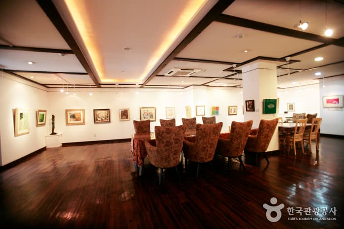 전남 장성군_백양관광호텔_부대시설(갤러리)_2