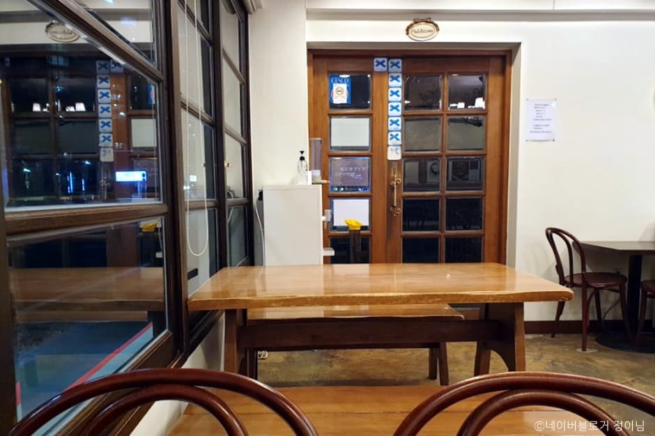 서울_용산구_동빙고 본점_내부2