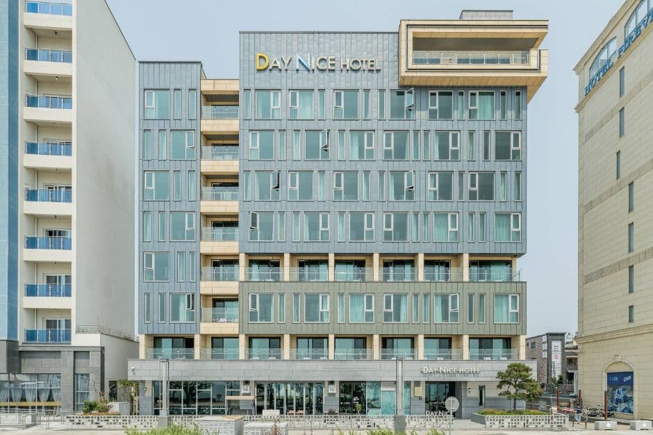 데이나이스호텔